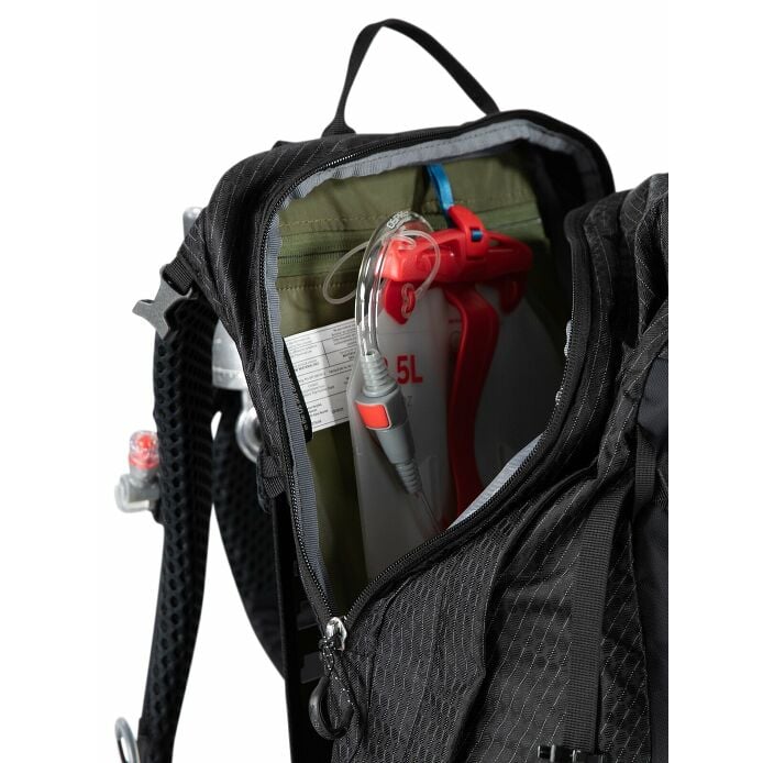 Manta 34 - Premium Men's Technical Hiking Hydration Pack 5 Manta 34 - Premium Men's Technical Hiking Hydration Pack