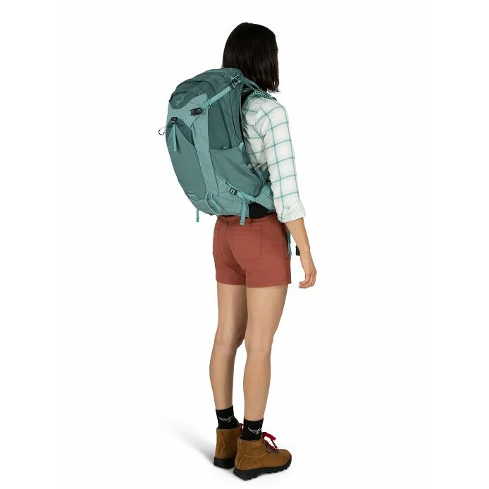 Mira 22 - Premium Women's Technical Hiking Hydration Pack