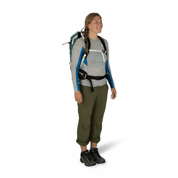 Sirrus 24L - Women's Technical Ventilated Day Pack - Hiking